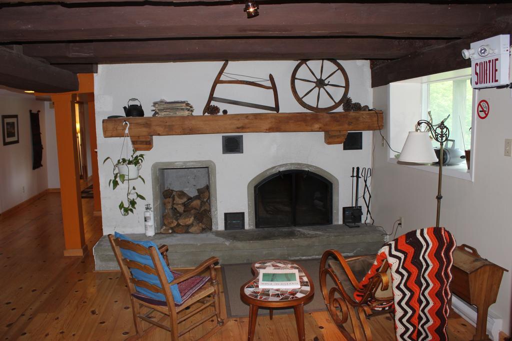 La Grange Country Inn Wakefield Eksteriør bilde