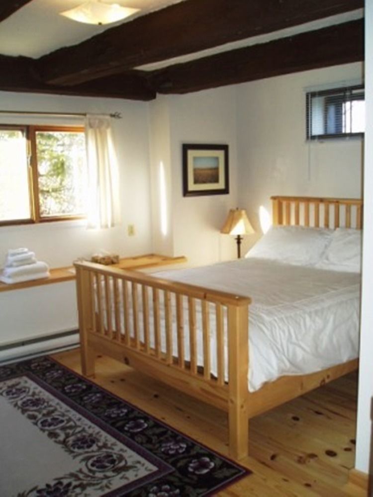 La Grange Country Inn Wakefield Eksteriør bilde